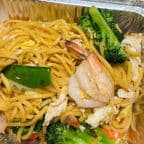 Best Lomein Noodle in Newton, MA