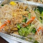 Best Veggie Tofu Pad Thai w. Egg in Newton, MA
